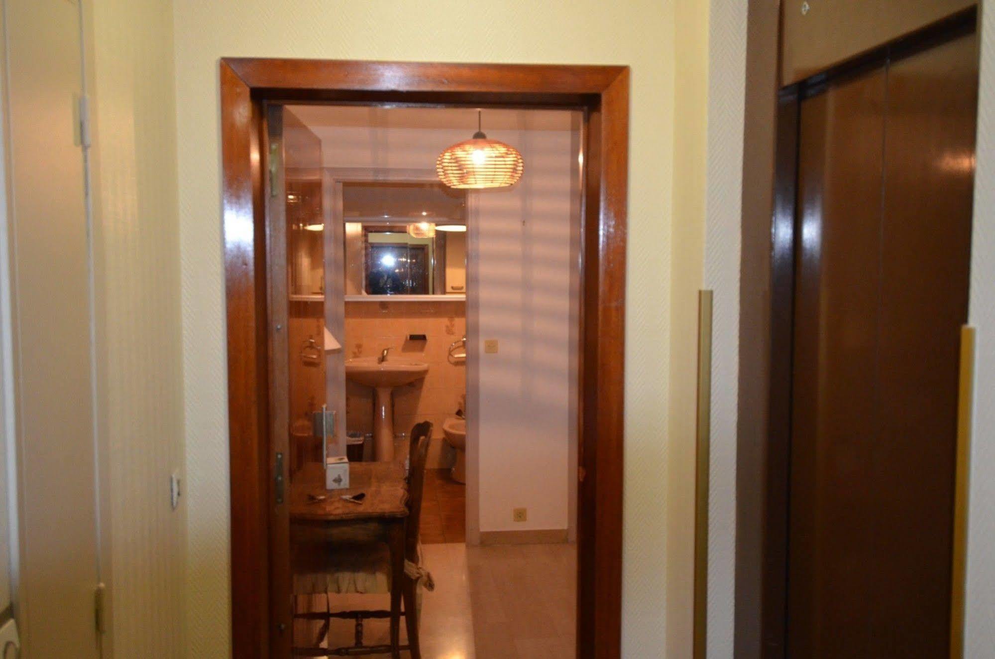 Appartement 6 Personnes Avec Terrasse Le Port نيس المظهر الخارجي الصورة