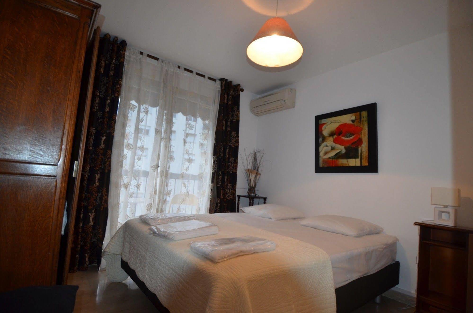 Appartement 6 Personnes Avec Terrasse Le Port نيس المظهر الخارجي الصورة